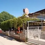 Apartment Free Parking Big Garden *